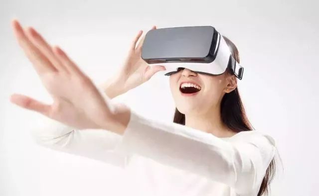 數(shù)字文化創(chuàng)意內(nèi)容應(yīng)用服務(wù)視角下特色小鎮(zhèn)建設(shè)的問題與對(duì)策