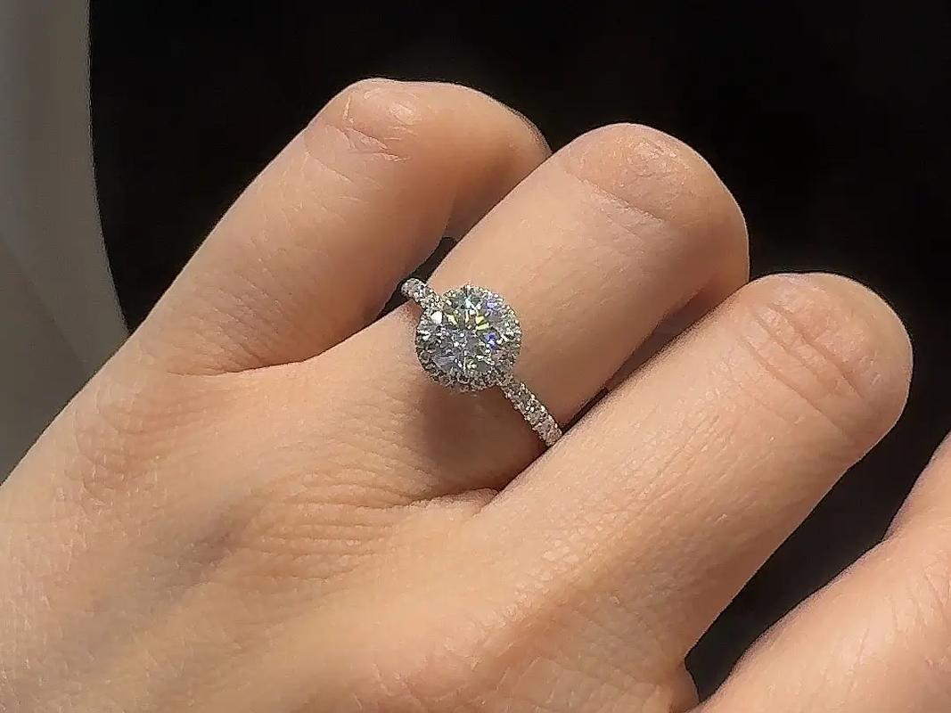 結(jié)婚戒指首選培育鉆 科技與真愛(ài)的完美邂逅